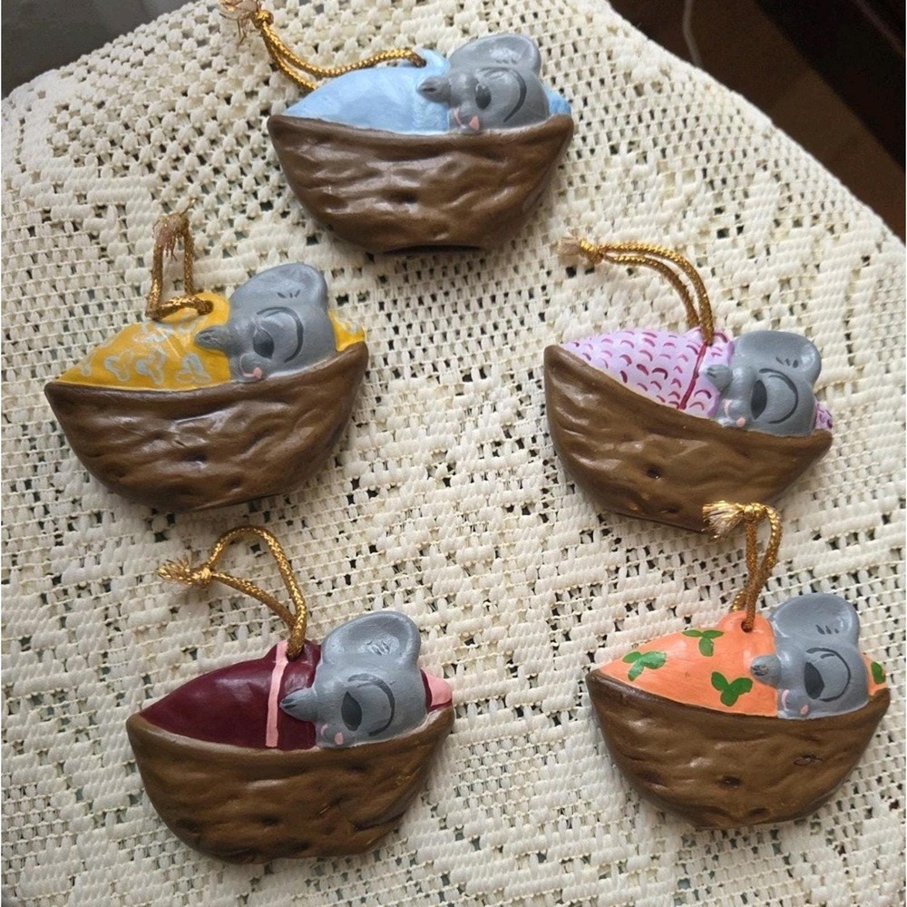 5‎ Vintage Ceramic Handpainted Mice Sleeping In A Walnut Christmas Tree Ornament
